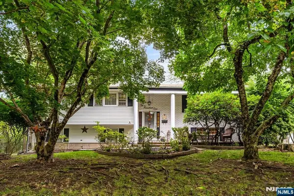 301 Raymond Street, Hillsdale, NJ 07642