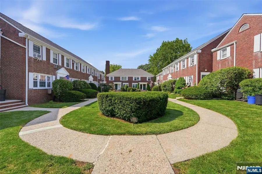 283 Elmwood Avenue A, Maplewood, NJ 07040 - #3