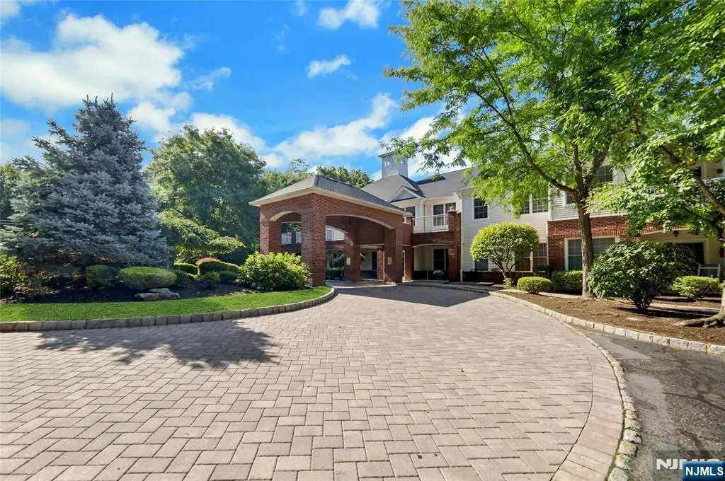 100 Ridgewood Road 215, Township Of Washington, NJ 07676 - #1