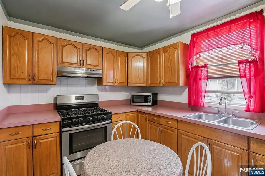 220 Garfield Avenue, Jersey City, NJ 07305 - #2