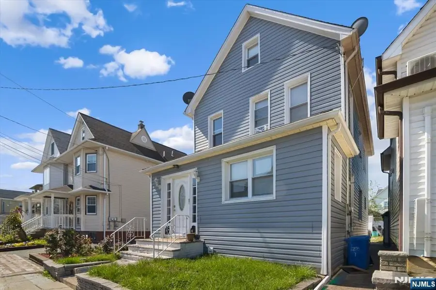 22 Tuttle Street, Wallington, NJ 07057 - #2