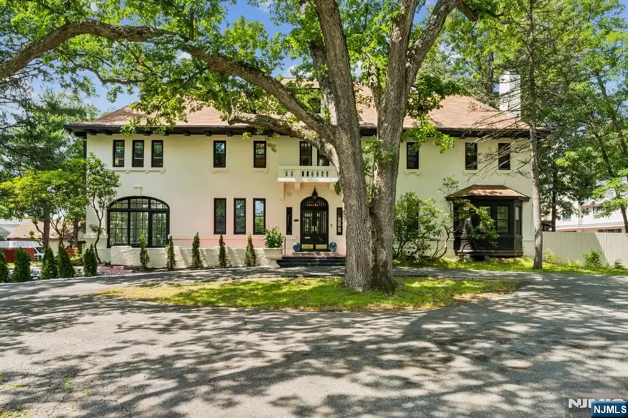 731 Berkeley Avenue, Orange, NJ 07050 - #2