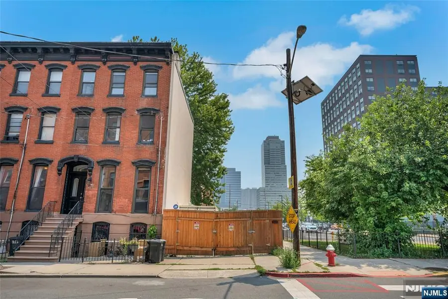 514 Manila Avenue, Jersey City, NJ 07302 - #2