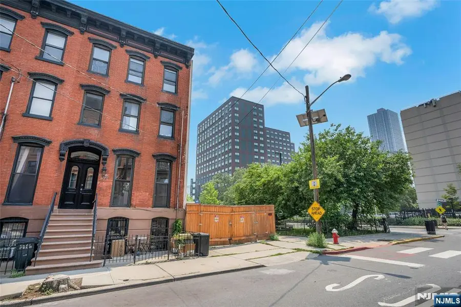 514 Manila Avenue, Jersey City, NJ 07302 - #3