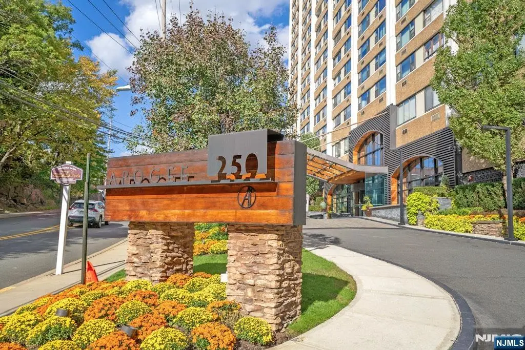 250 Gorge Road 10 J, Cliffside Park, NJ 07010 - #1