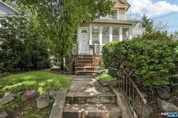 147 Phelps Avenue, Englewood, NJ 07631