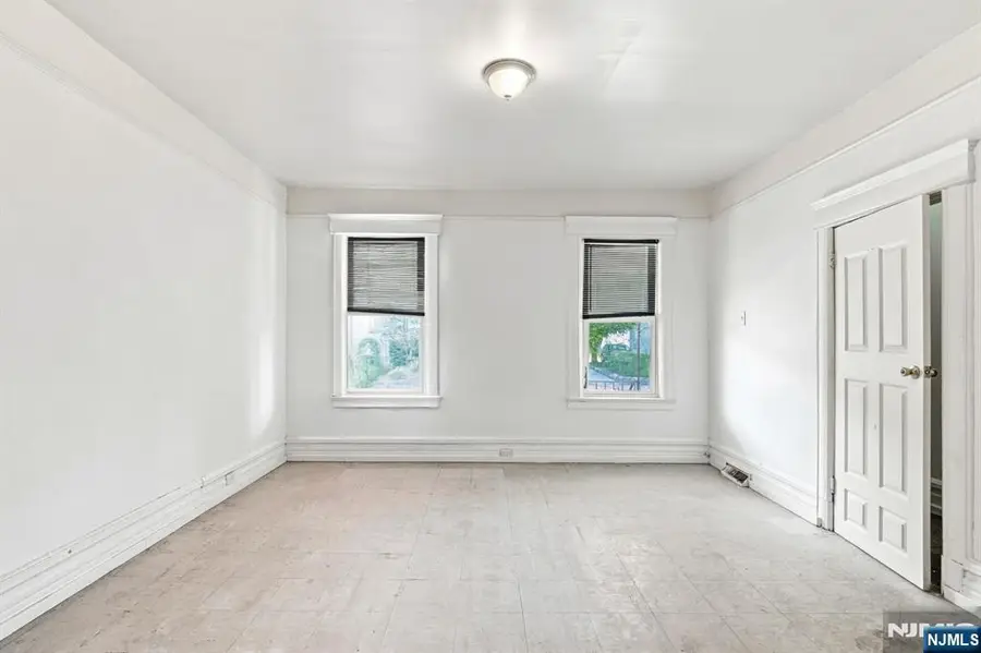 102 Claremont Avenue, Jersey City, NJ 07305 - #3