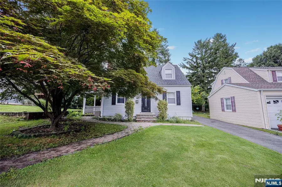 1 Garden Court, Garfield, NJ 07026 - #3