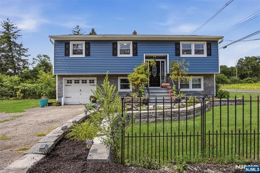 2 Scenic Drive, Green, NJ 07821 - #3