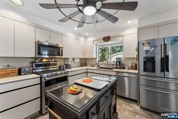 116 Pasadena Avenue, Hasbrouck Heights, NJ 07604