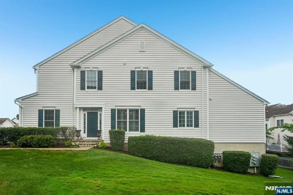 2 Constitution Lane 1501, Totowa, NJ 07512 - #1