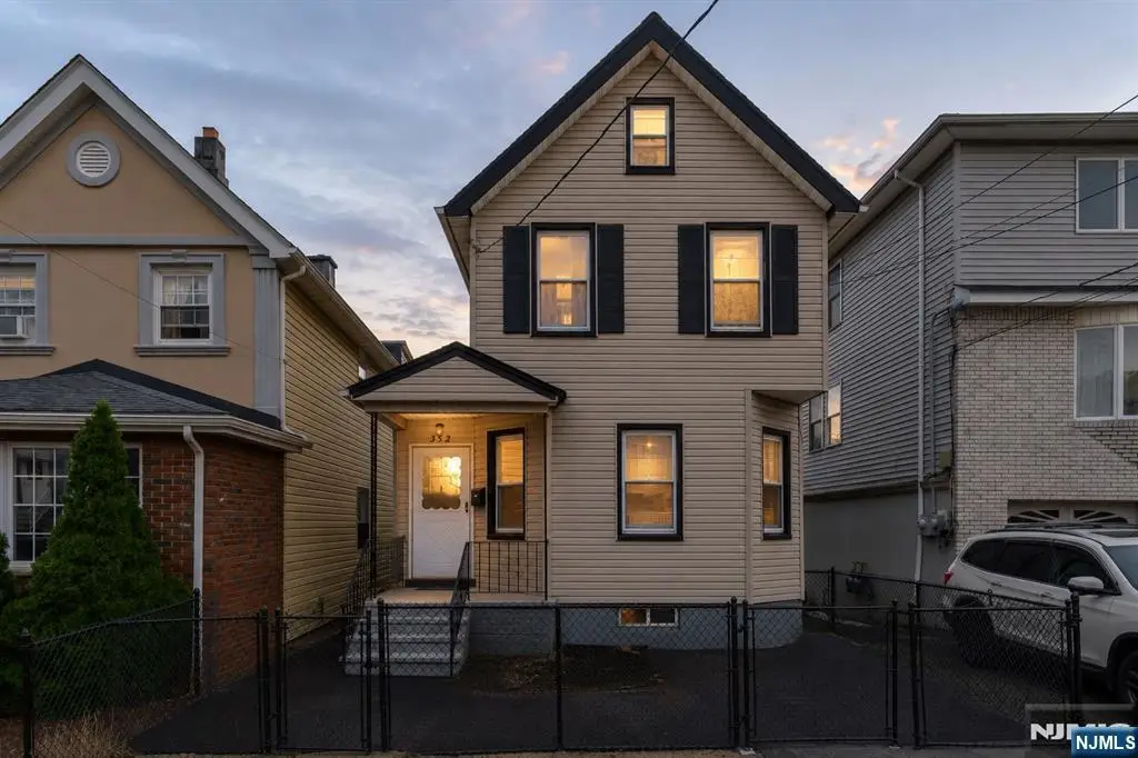 352 Forest Street, Kearny, NJ 07032 - #1