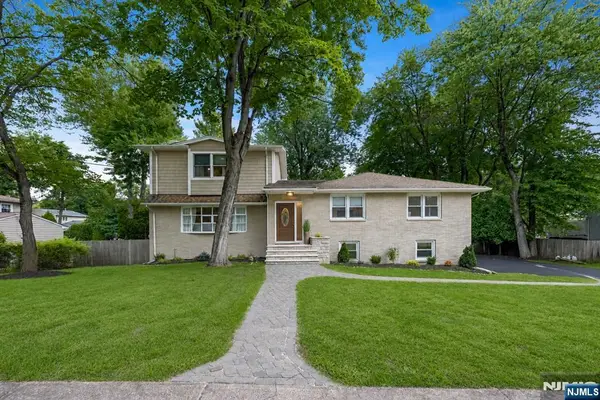 254 Ruckman Road, Hillsdale, NJ 07642