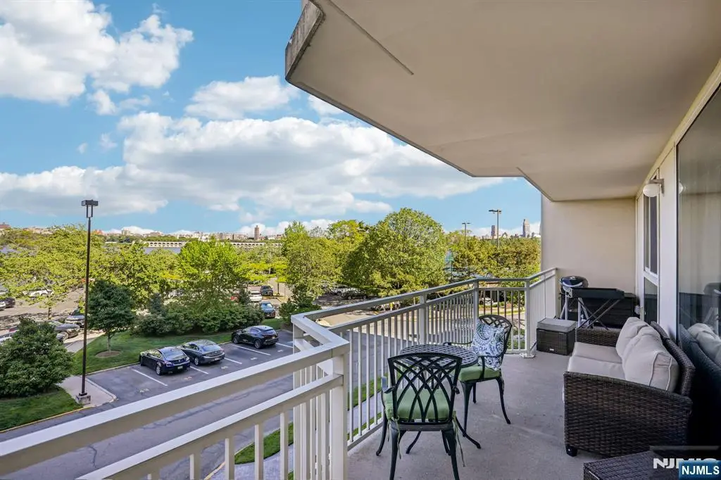 1077 River Road 303, Edgewater, NJ 07020 - #1