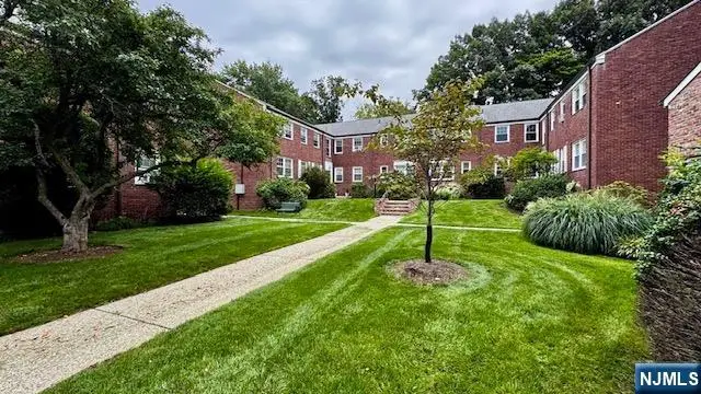 349 Bloomfield Avenue 25, Verona, NJ 07044 - #3