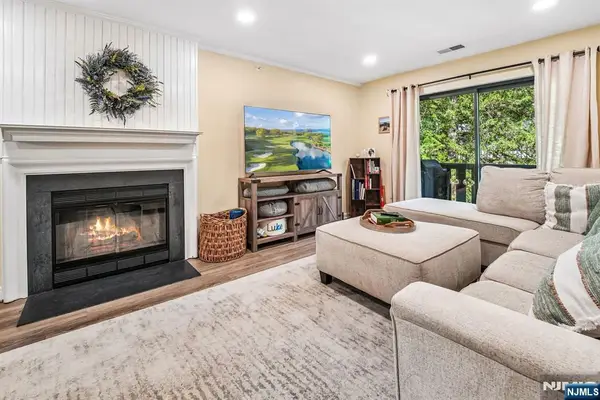 705 Thoreau Court, Mahwah, NJ 07430