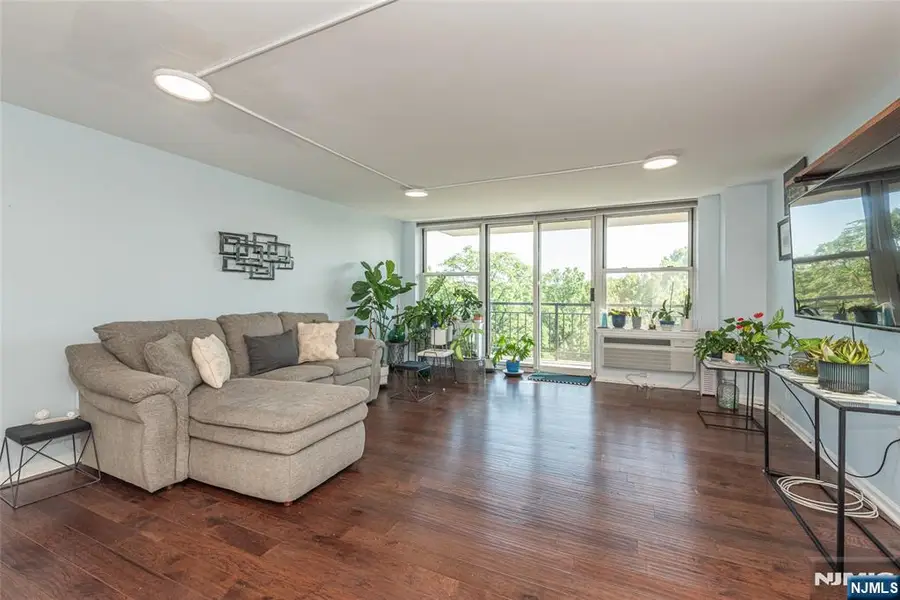 300 Main Street 707, Little Falls, NJ 07424 - #3