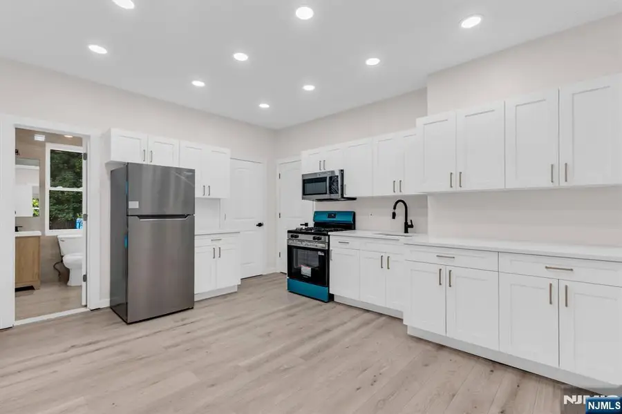 130 19th Avenue, Irvington, NJ 07111 - #2