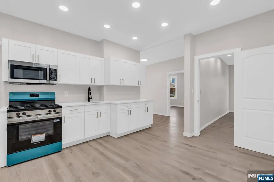 130 19th Avenue, Irvington, NJ 07111 - #3