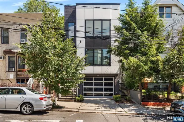 36 Lincoln Street 2, Jersey City, NJ 07307