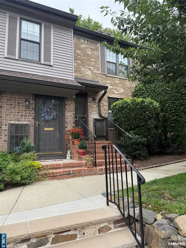 181 Long Hill Road, Little Falls, NJ 07424