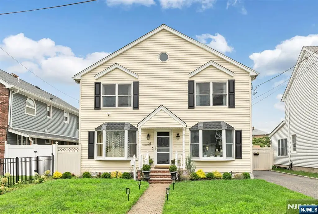 57 Memorial Place, Elmwood Park, NJ 07407 - #1