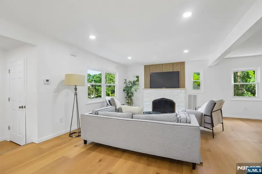 6 Norfolk Avenue, Maplewood, NJ 07040 - #3
