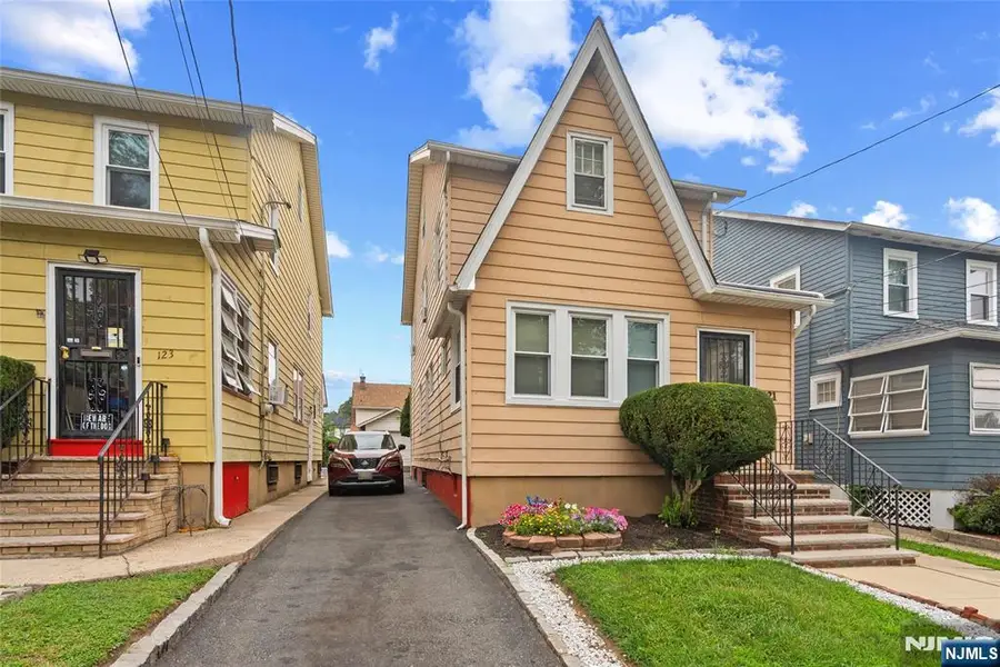 121 Schofield, Newark, NJ 07106 - #2