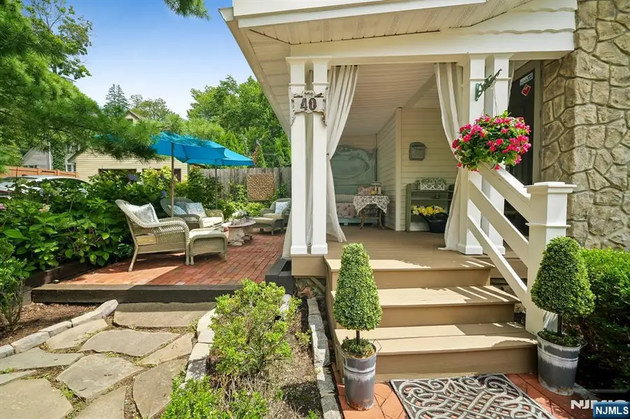 40 Edgewood Avenue, West Orange, NJ 07052 - #3