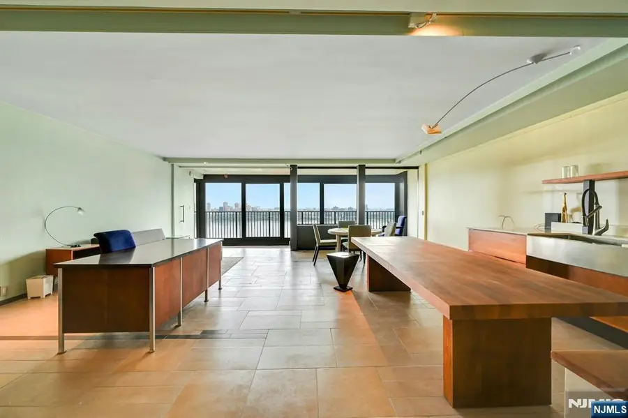 3 Horizon Road 1030, Fort Lee, NJ 07024 - #3