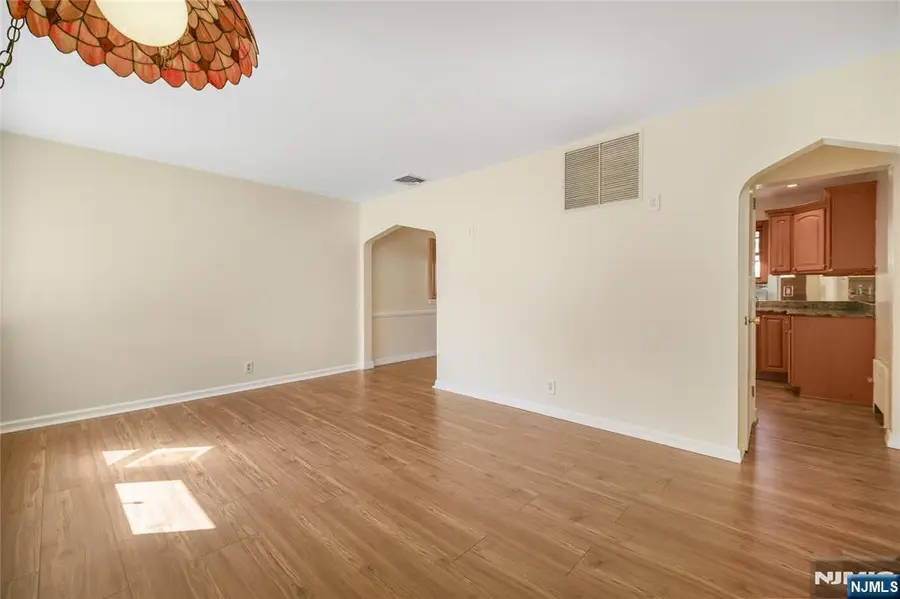 9-14 6th Street, Fair Lawn, NJ 07410 - #2