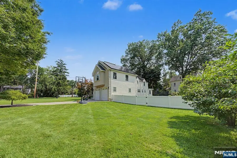11 Hanover Place, Glen Rock, NJ 07452 - #3