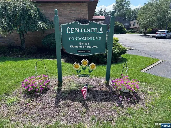 168 Diamond Bridge Avenue 1, Hawthorne, NJ 07506