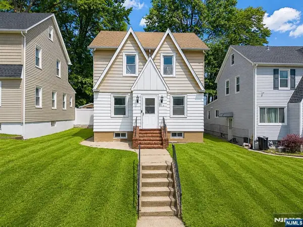 239 8th Avenue, Paterson, NJ 07514