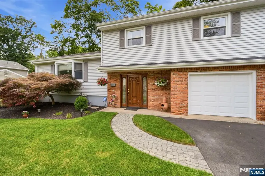 213 Alberon Drive, Park Ridge, NJ 07656 - #3