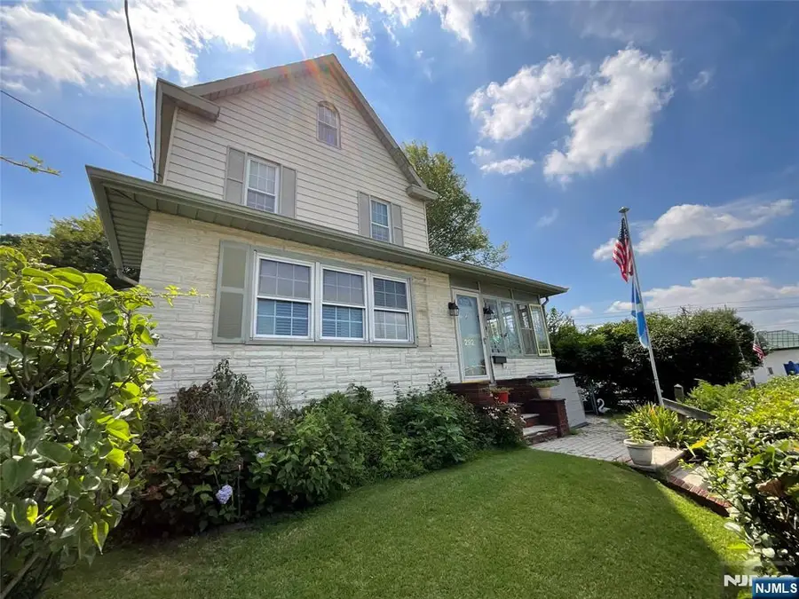 292 Orient Way, Lyndhurst, NJ 07071 - #3