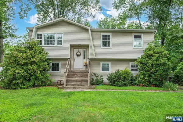 21 Hall Avenue, Denville Township, NJ 07834