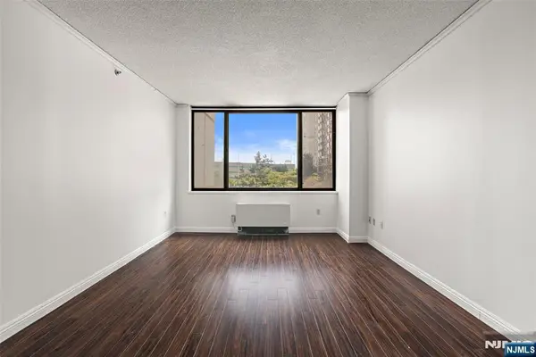 45 River Drive 415, Jersey City, NJ 07310