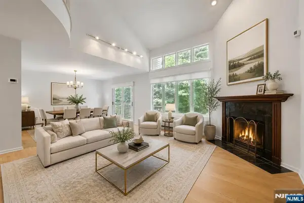91 Lakeview Drive, Old Tappan, NJ 07675