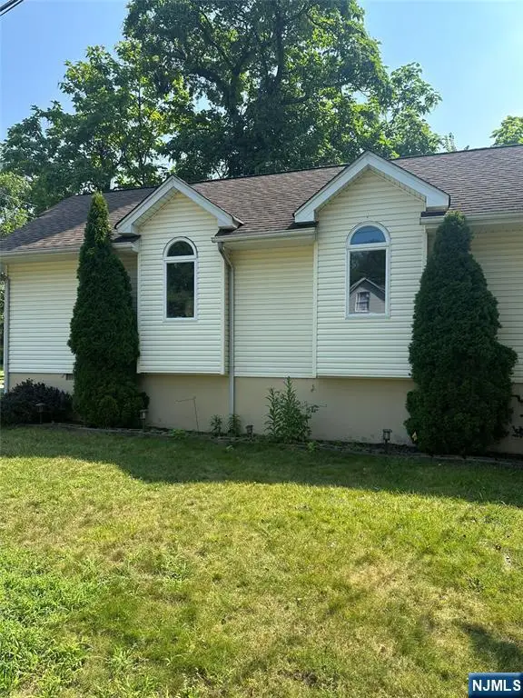27 Glendale, Hillsdale, NJ 07642 - #3