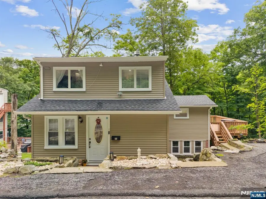 6 Hoover Road, Jefferson, NJ 07438 - #3