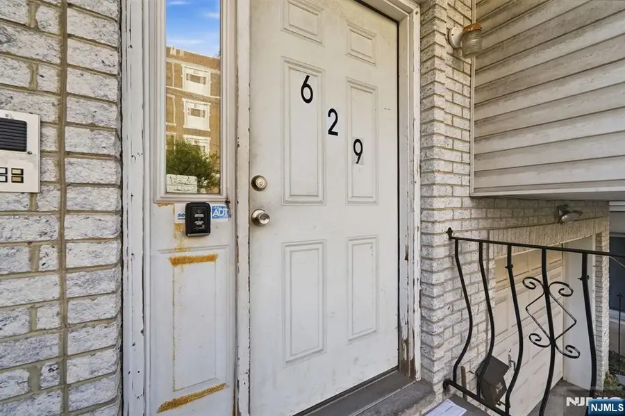 629 18th Street, Newark, NJ 07103 - #3