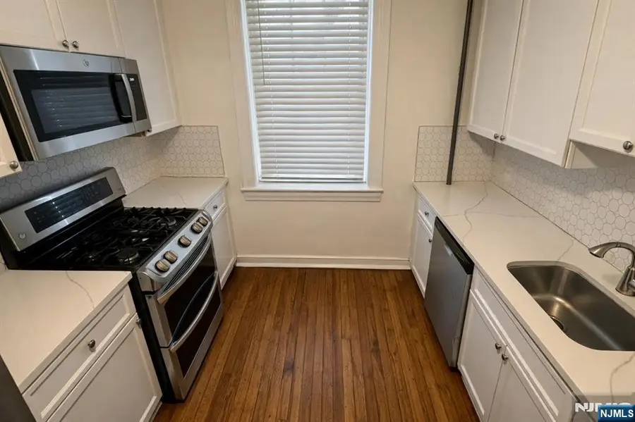 325 79th Street 23, North Bergen, NJ 07047 - #2