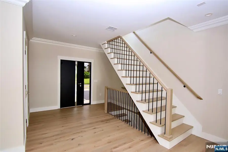 9-02 3rd Street, Fair Lawn, NJ 07410 - #3