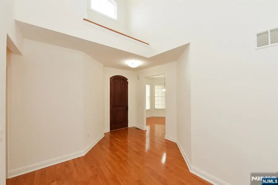 99 Windsor Lane, Ramsey, NJ 07446 - #2