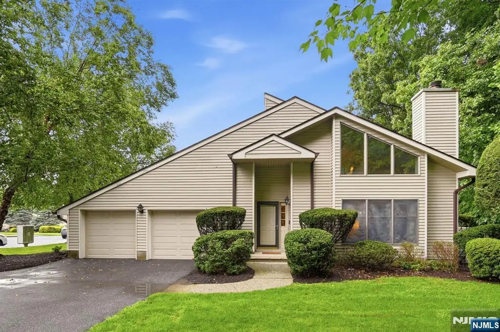 5 Valen Court 1, Franklin Lakes, NJ 07417 - #1