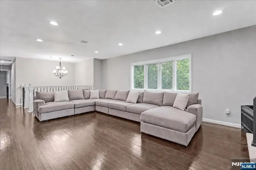 23 Douglas Drive, Montville, NJ 07082 - #3