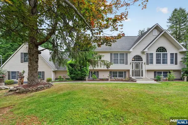 251 Mountain Road, Sparta, NJ 07871