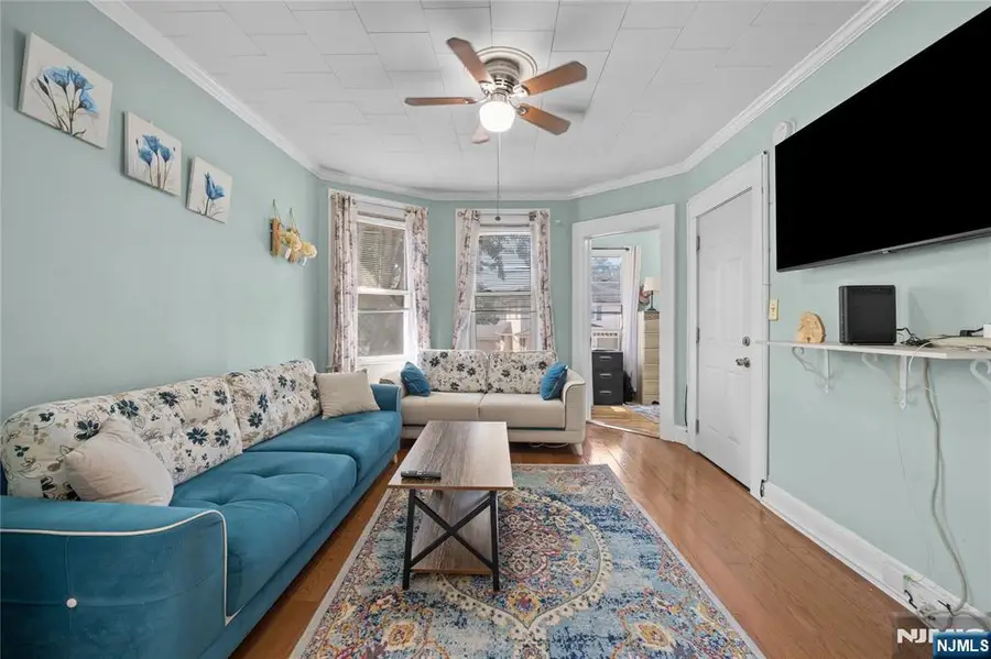 4 Gillies Street, Clifton, NJ 07013 - #3