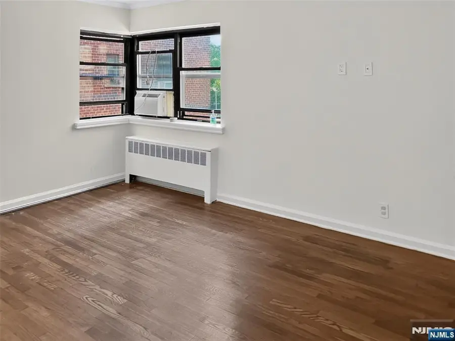 2339 Hudson Terrace C7, Fort Lee, NJ 07024 - #2